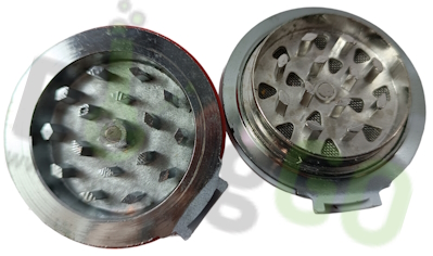 Metal grinder Pokeball